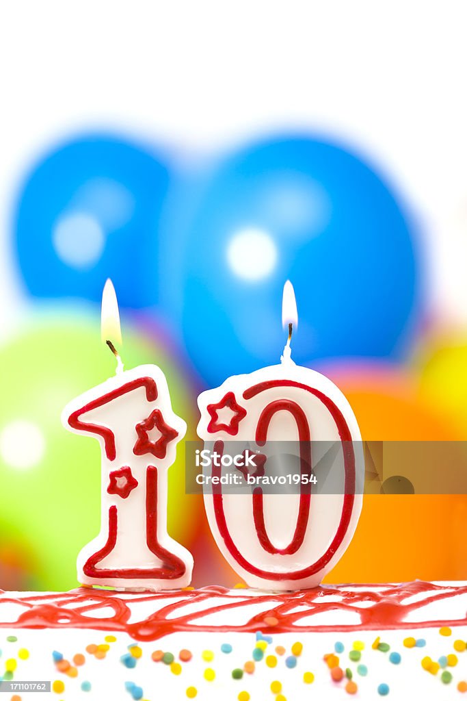 Pastel de cumpleaños para 10 - Foto de stock de Cumpleaños libre de derechos