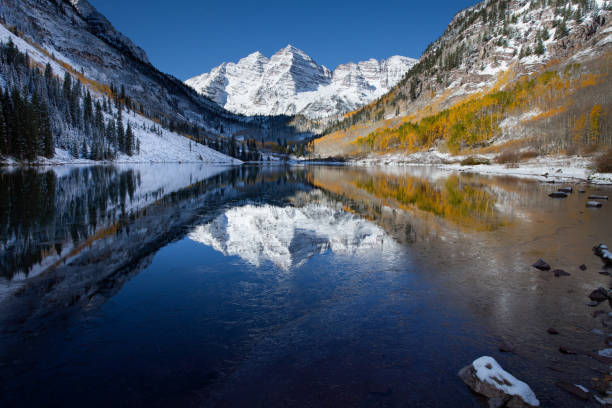 istock Maroon Bells Icy Autumn Reflections 171107243