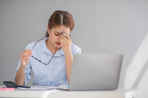 istock Puzzled confused asian woman thinking hard concerned about online problem solution looking at laptop screen, worried serious asian businesswoman focused on solving difficult work computer task 1711086008