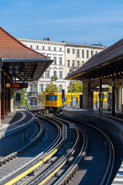 istock Berlin U-Bahn at station Schlesisches Tor 1711113110