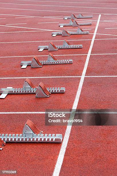 Stadium Uruchom Linii - zdjęcia stockowe i więcej obrazów Sprint - Biegi - Sprint - Biegi, Bez ludzi, Biegać