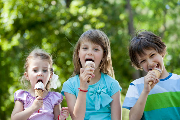 istock Children eating icecream 171116682