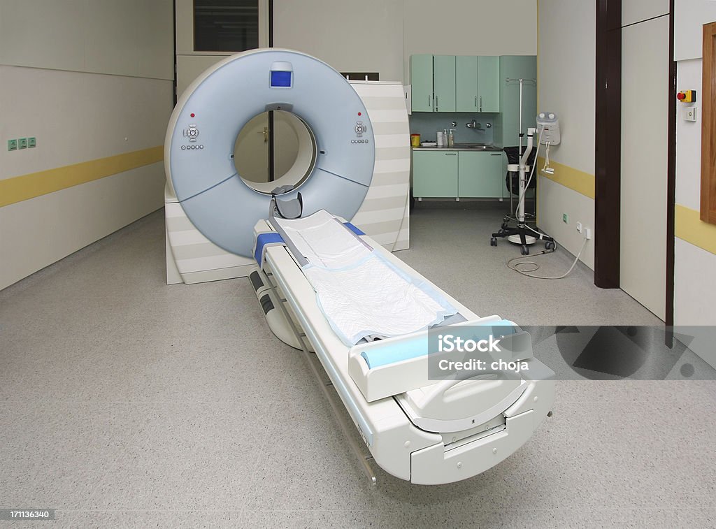 Moderne scanner à résonance magnétique - Photo de Centre médical libre de droits