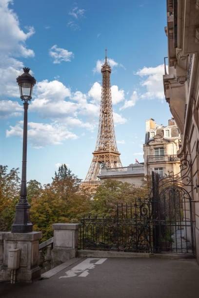 istock View of the Eiffel Tower 1711366951