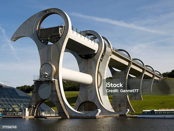 Foto de Falkirk Roda Escócia e mais fotos de stock de Falkirk Wheel - Falkirk Wheel, Barco estreito, Canal