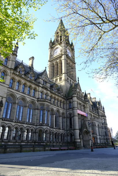 istock Manchaster Town Hall in Albert Square 1711398442