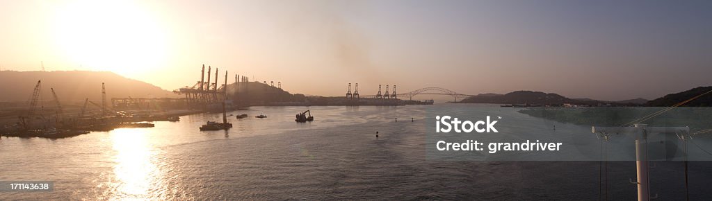 Pont des Amériques à Panama Pano - Photo de Canal - Eau vive libre de droits