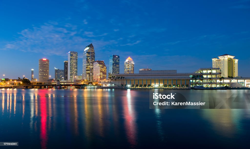 Vista de los edificios de Tampa - Foto de stock de Tampa libre de derechos