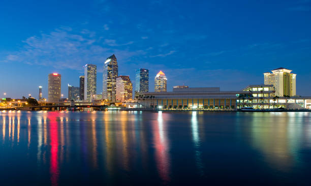 istock Tampa skyline with lights and buildings 171144041