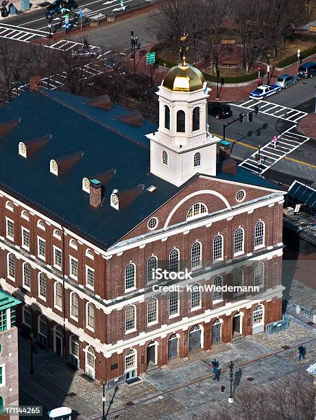 Faneuil Hall - Fotografias de stock e mais imagens de Ao Ar Livre - Ao Ar Livre, Boston - Massachusetts, Caraterística Arquitetural