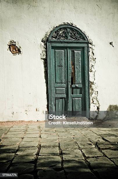 Дверь Тунис — стоковые фотографии и другие картинки Дверь - Дверь, Дерево - материал, Сломанный