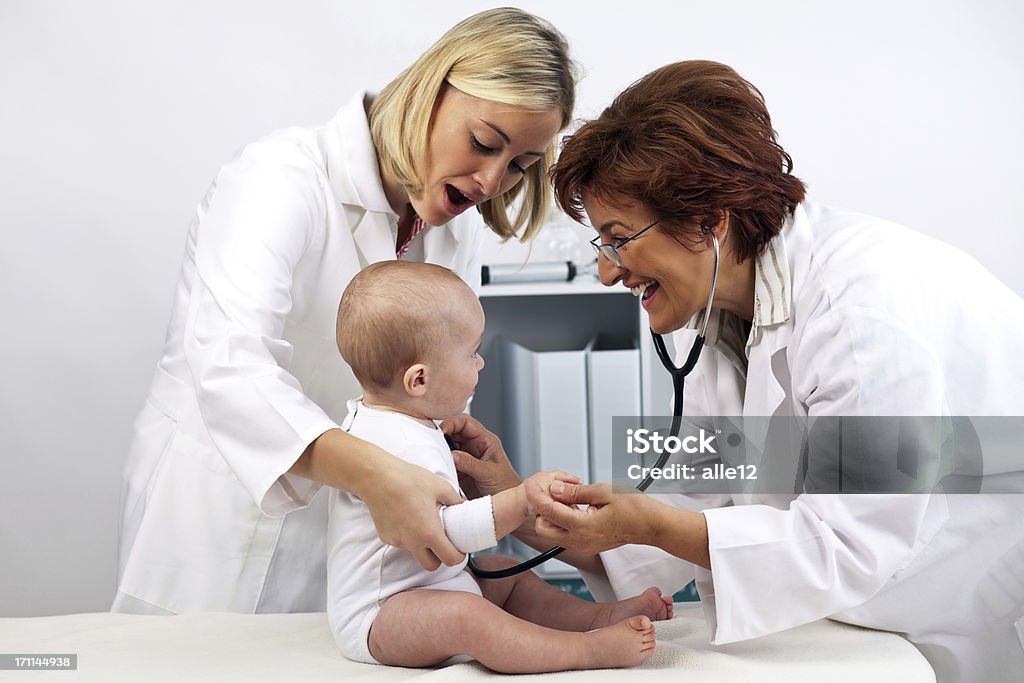 Zdrowe dziecka - Zbiór zdjęć royalty-free (Badanie lekarskie)
