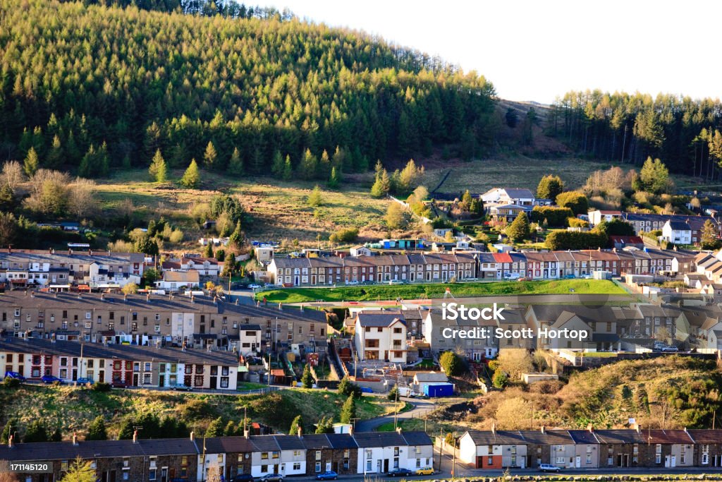 Casas com terraço em de Rhondda, País de Gales - Foto de stock de País de Gales royalty-free