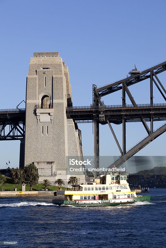 Puente del Puerto de Sídney & Ferry - Foto de stock de Aire libre libre de derechos