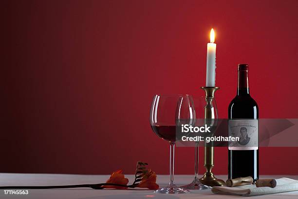 レッドワインとキャンドル - アルコール飲料のストックフォトや画像を多数ご用意 - アルコール飲料, ガラス, グラス