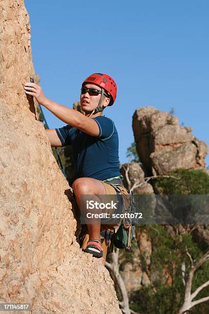 雄 Rockclimber - ラペリングのストックフォトや画像を多数ご用意 - ラペリング, 人物, 崖