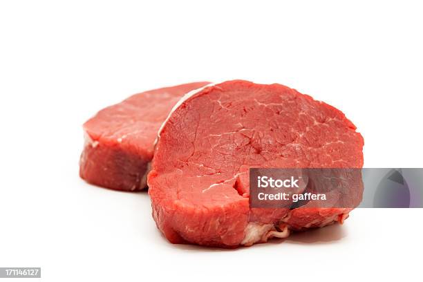 Filete Mignon - Fotografias de stock e mais imagens de Carne - Carne, Fundo Branco, Bife