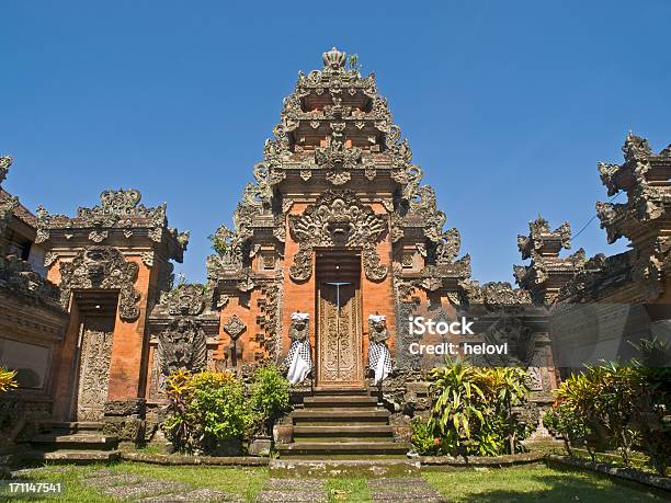 Foto de Bali Tempel Em Ubud Contra O Céu Azul e mais fotos de stock de Bali - Bali, Hinduísmo, Ubud