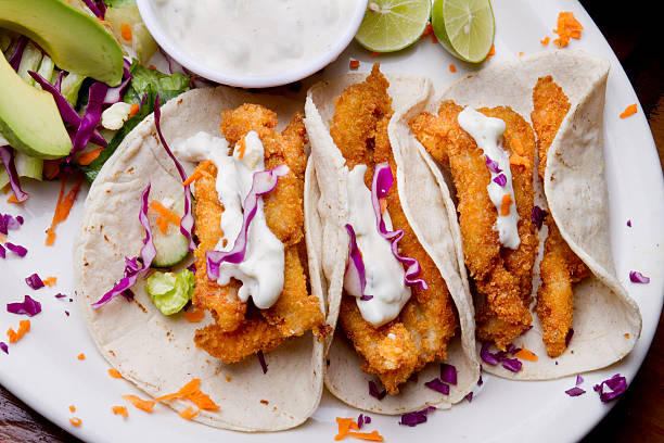 フィッシュタコス - fish tacos ストックフォトと画像