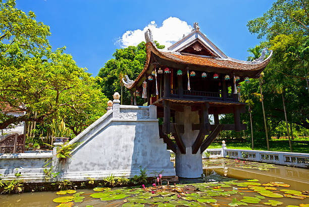 jeden filar pagoda, hanoi, wietnam - pagoda zdjęcia i obrazy z banku zdjęć