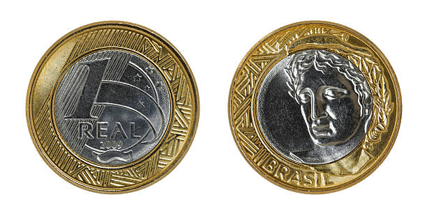 istock Single used Brazilian one Real coin, isolated on white (2009) 171149177