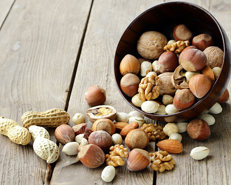 natural nuts mix for a healthy diet