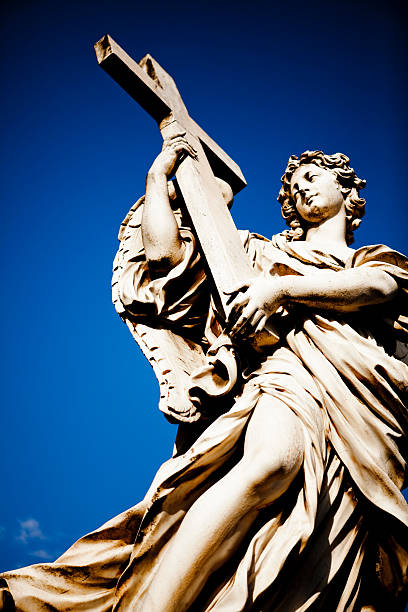 istock Angel With Cross at Ponte Sant'Angelo in Rome 171150683