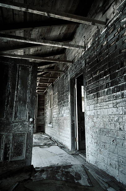 istock Burnt house porch 171151001