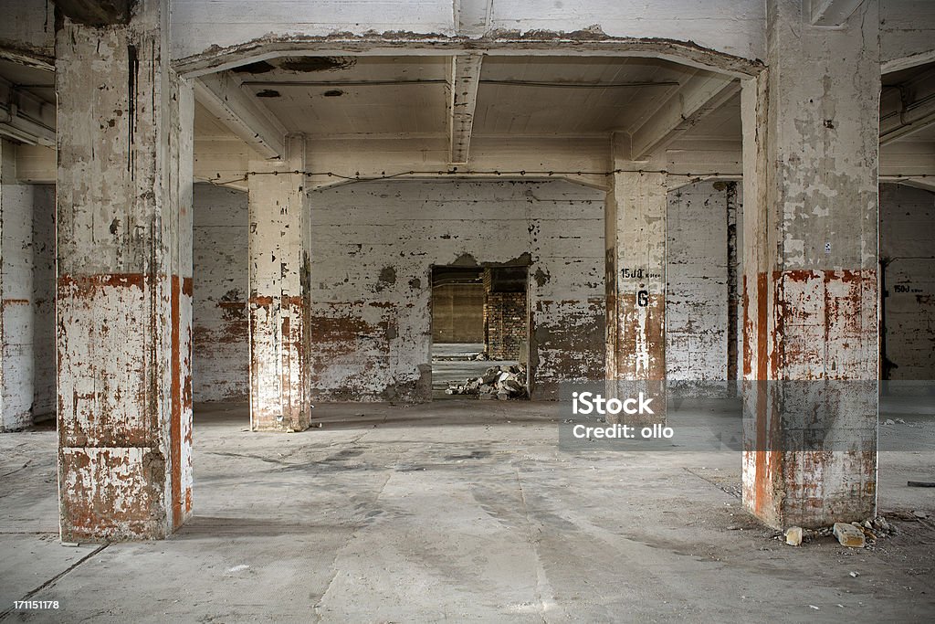 Destruídas interior de um Edifício industrial - Royalty-free Arquitetura Foto de stock