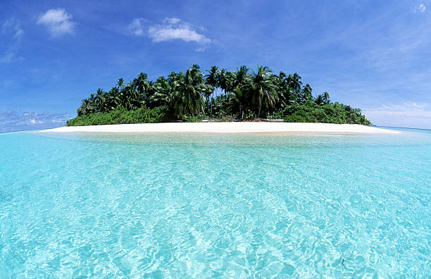 istock Maldives, southern atolls, Island. 171151379