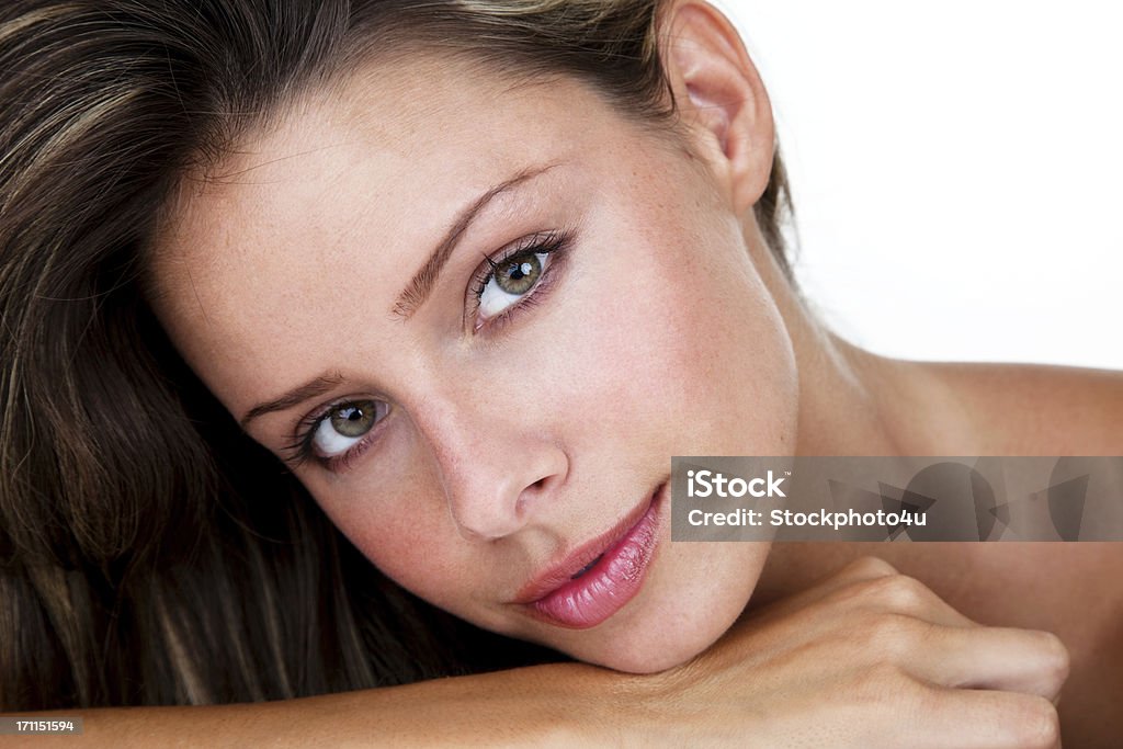 Ritratto di una bella donna - Foto stock royalty-free di Abbronzatura