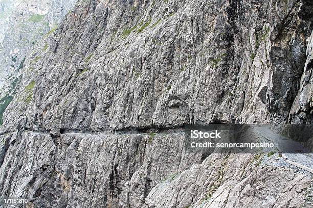 Schlucht Val Duina Stockfoto und mehr Bilder von Alpen - Alpen, Balustrade, Berg