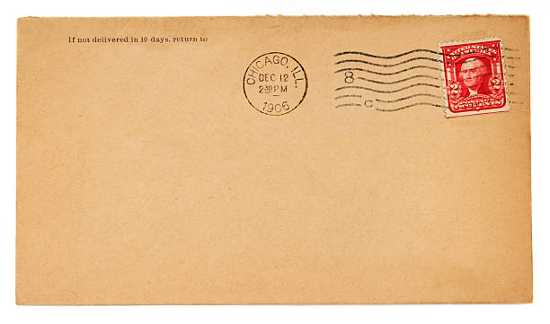 alten umschlag mit 1906 chicago poststempel und zwei cent-briefmarke - old envelope stock-fotos und bilder