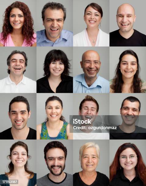 Collage De Diferentes De Hombres Y 16 De Mujeres Sonriendo Foto de stock y más banco de imágenes de Cara humana