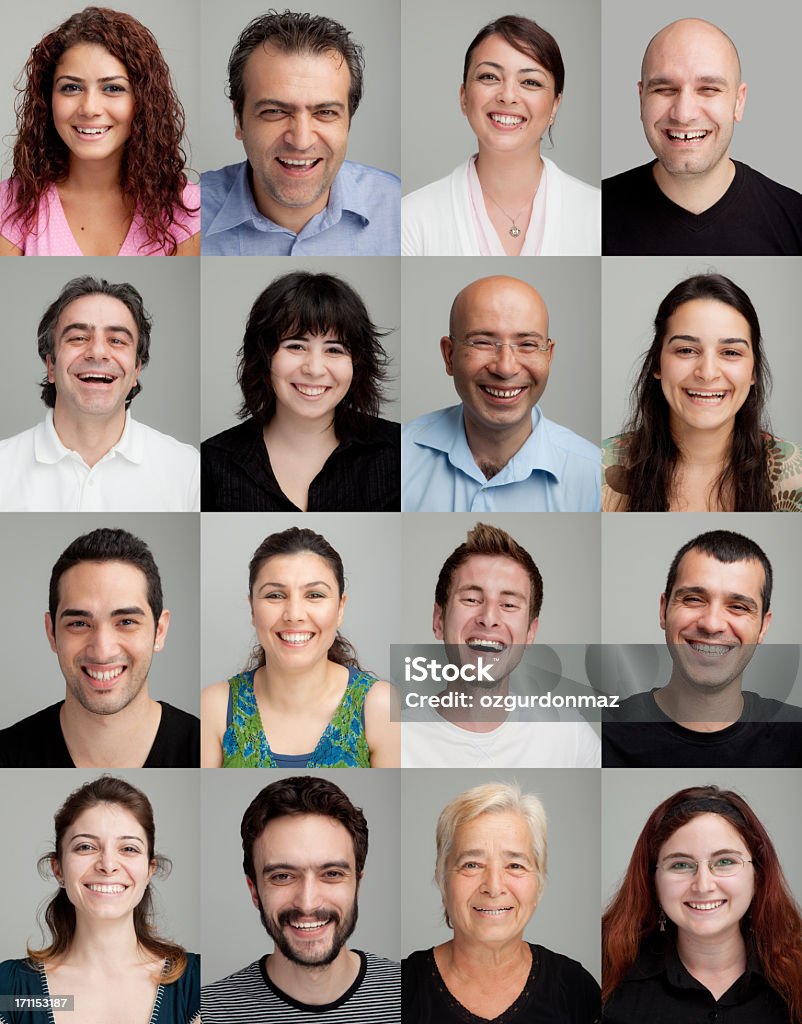 Collage de 16 différentes souriant hommes et femmes - Photo de Groupe multi-ethnique libre de droits