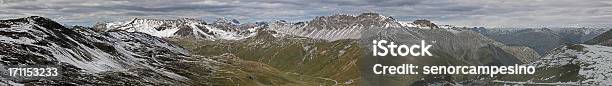 アルプスのパノラマに広がる眺め - ステルヴィオ峠のストックフォトや画像を多数ご用意 - ステルヴィオ峠, イタリア, スイス