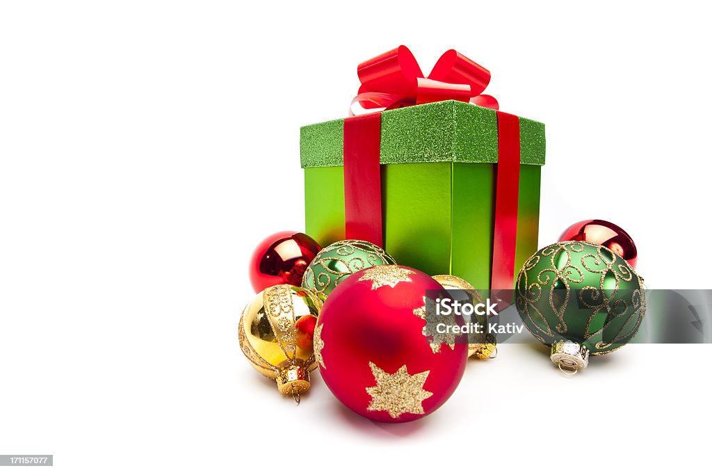 Caixa de Presente de Natal e decorações em branco - Royalty-free Bola de Árvore de Natal Foto de stock