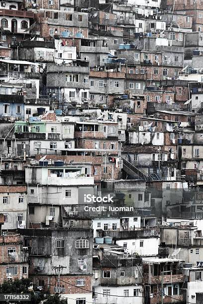 Favela No Rio De Janeiro - Fotografias de stock e mais imagens de Ar-condicionado - Ar-condicionado, Pobreza - Questão Social, Arquitetura