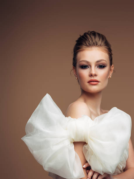 istock Beautiful blond woman as a bride 1712023043