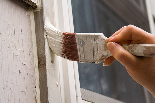 istock House Painter Painting, Repairing a Residential Structure for Home Improvement 171205883