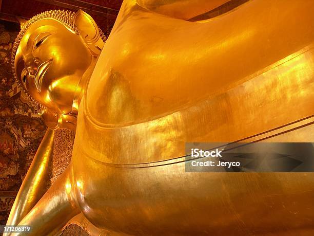 Leżący Budda 01 - zdjęcia stockowe i więcej obrazów Azja - Azja, Bangkok, Brąz