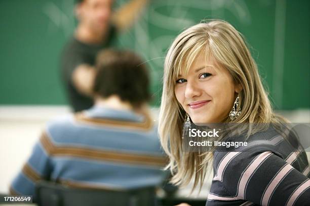 Foto de Retrato De Estudante e mais fotos de stock de Adolescente - Adolescente, Adolescência, Adulto