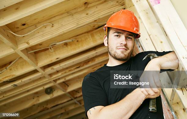 Foto de Trabalhador De Construção e mais fotos de stock de Adulto - Adulto, Amizade, Aprimoramento