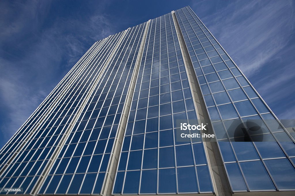 Edificio de oficinas - Foto de stock de Actividades bancarias libre de derechos