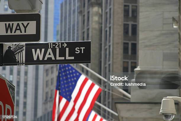 Wallstreet2 Foto de stock y más banco de imágenes de Wall Street - Wall Street, Señal - Mensaje, Aire libre