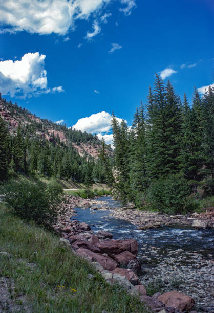 istock Maroon Bells - Maroon Creek - 1977 1712079303