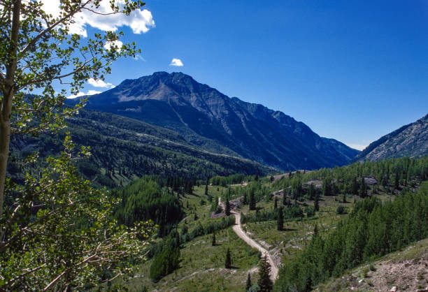 colorado us 550 - vista no coal bank pass - 1977 - coal bank pass - fotografias e filmes do acervo