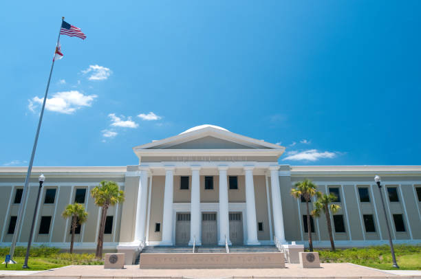 istock Florida Supreme Court in Tallahassee 171209600