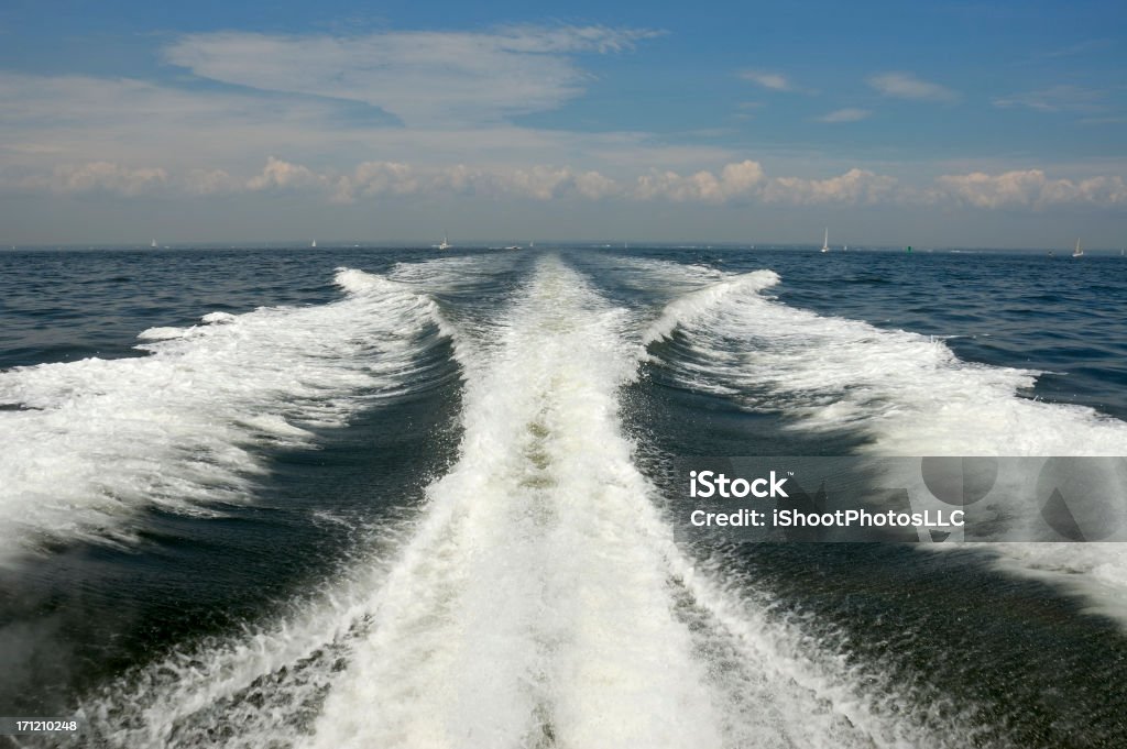 Despertador bote de alta velocidad - Foto de stock de Actividades recreativas libre de derechos