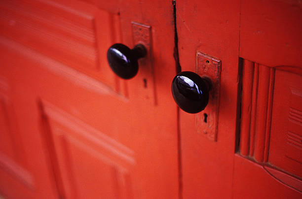 istock Vintage Red Doors 171211778